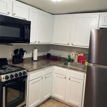 Cozy 1 Bed ~ Close To Soaring Eagle And Downtown Mount Pleasant Exterior photo