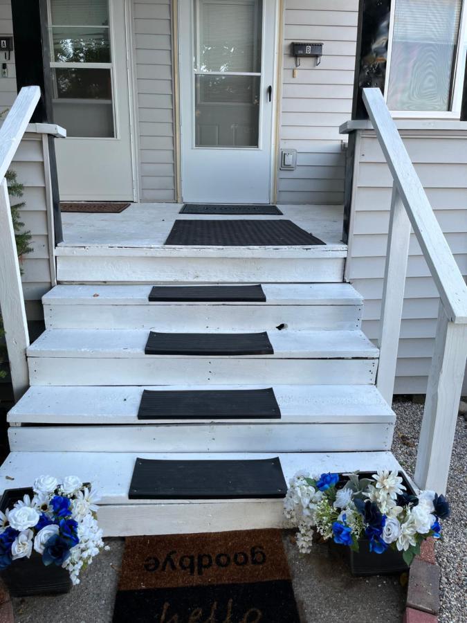 Cozy 1 Bed ~ Close To Soaring Eagle And Downtown Mount Pleasant Exterior photo